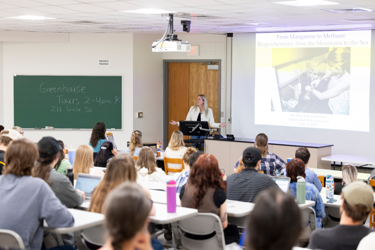 Dr. Mary Jane Carmichael ‘12, the recipient of the inaugural Department of Biology Distinguished Alumni Award, gave the keynote address. Photo by Kyla Willoughby