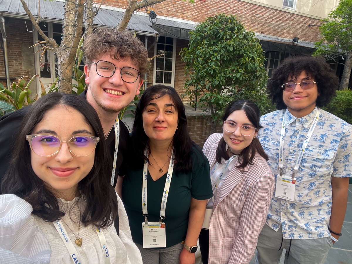 Chemistry majors Masa Al Horani, Dylan Goliber, Seleen Al Horani and Eli Hernandez with their research mentor, Dr. Petia Bobadova, at the American Chemical Society's Spring 2024 Meeting in New Orleans, LA. Photo submitted